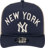 New York Yankees New Era 9FIFTY Arched Foam Trucker Pinstripe
